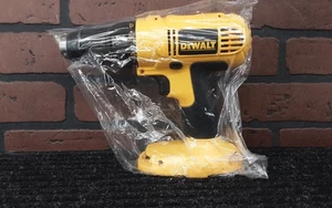 Dewalt DC970 18V 1/2" VSR 2-Speed Keyless Drill Driver-***PREOWNED*** - Picture 1 of 8