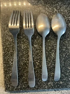 ARTHUR PRICE Table Fork Spoon 18-10 Stainless Steel Cutlery F5 - Picture 1 of 4
