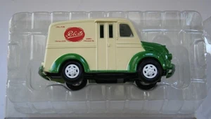 1950 DIVCO TRUCK ROBERTS DAIRY NE 1:43 SCALE DIECAST ROAD CHAMPS CUSTOM RUN MIB - Picture 1 of 4