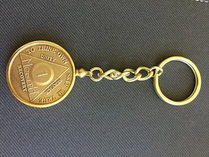 AA Medallion In Gold Tone Keychain Any Month Or Year Alcoholics Anonymous Chip - Picture 1 of 6
