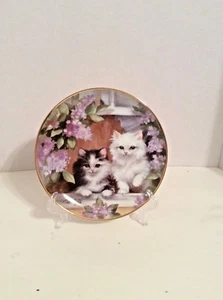 Franklin Mint Heirloom Limited Edition Plate #LA1259 Kittens Under the Lilacs - Picture 1 of 5