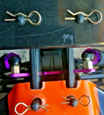 10x 1:16 Body Clips Ersatz Clip Pins Model RC Car Ferngesteuertes Auto Parts - Bild 1 von 2