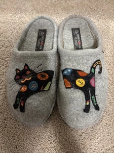 100% Schurwolle Damen Hausschuhe von Haflinger Gr. 41 hellgrau mit Katze sehr guter Zustand - Bild 1 von 8