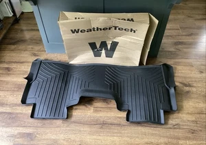 NUEVO revestimiento de piso Weather Tech segunda fila negro 4410122IM F-250 F-350 F-450 2017-2022 - Imagen 1 de 6
