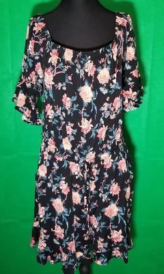 Mameluco Corto Fuera del Hombro Floral Negro Tórrido Talla 0 Boho Verano Ropa Resort Foto 1 de 4