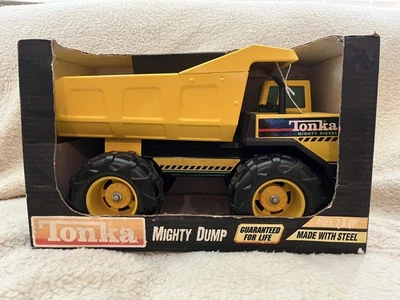 1992 VINTAGE Tonka Mighty Diesel Dump Truck  Yellow & Black NEW IN BOX - Image 1 of 4