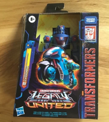 Transformers Legacy United CYBERVERSE UNIVERSE CHROMIA - Image 1 of 4