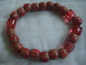 Hand Crafted Large Stretch Bracelet Painted Wood Beads & Lucite Red Hues  - Picture 1 of 3