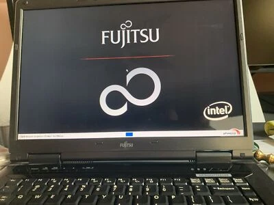 Fujitsu Lifebook A6120, 15.4" Core 2 Duo, T8100 @ 2.1GHZ, 3GB RAM, 500GB, SIN SISTEMA OPERATIVO Foto 1 de 4