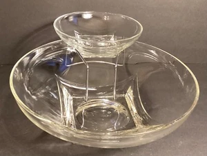 Vintage Clear Hazel Atlas Square Pattern Base Chip and Dip Bowl Holder Capri? - Picture 1 of 6
