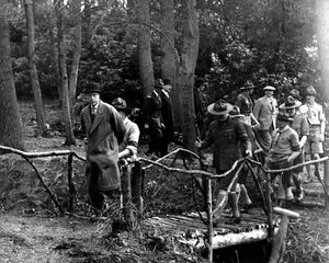 The Prince of Wales visits Newcastle 26 April 1932 walking through- Old Photo - Foto 1 di 1