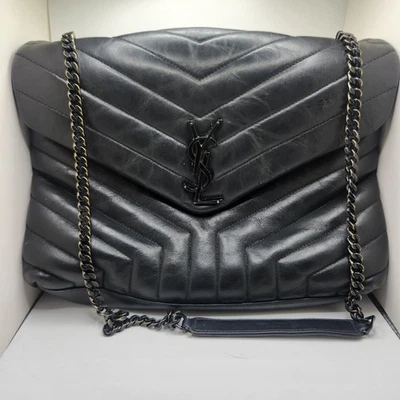 Bolso de Hombro Saint Laurent Loulou Matelasse Mediano Cuero Negro Foto 1 de 4