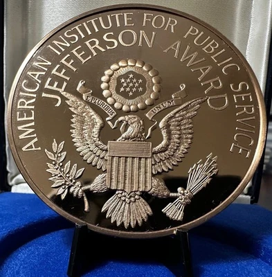 1981 United States Large Bronze Proof Thomas Jefferson Award Heavy Cameo Copper! - Image 1 of 4