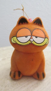 RAR Garfield Figur Hartkunststoff,oberfläche plüschig ca 7 cm hoch - Bild 1 von 4