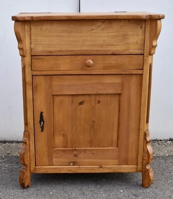 Base elevadora de una puerta de pino antigua Foto 1 de 4