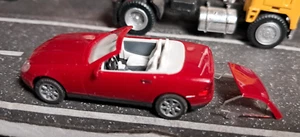 RTR HERPA MERCEDES-slk ROADSTER-CONVERTIBLE HO=1:87 RED/WT- BUILT-LAYOUT/DISPLAY - Picture 1 of 17