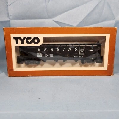 TYCO Reading Hopper Car Non-Operating 344A:250 Model Freight Train - Image 1 of 4