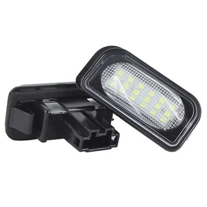 2x Iluminación de matrícula LED para Mercedes-Benz W203 R230 W209 C209 A209 SL CLK. - Imagen 1 de 11