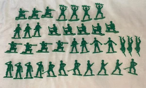 Toy Story Green Plastic Soldiers Lot 37 Army Men Figures Thinkway Disney Pixar - Picture 1 of 6