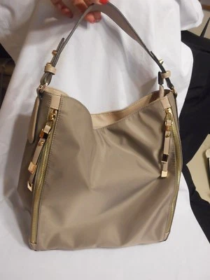 Sondra Roberts Bolso de Mano Nylon Dos Tonos Beige Naranja Forro Bolsillos Laterales con Cremallera  Foto 1 de 4