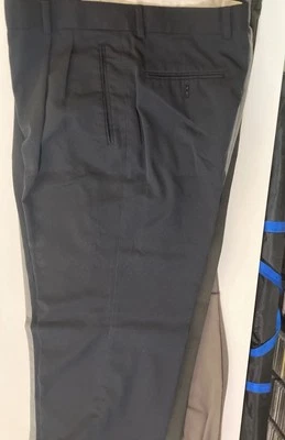 Pantalones de vestir para hombre, Braggi de Louis Raphael  Foto 1 de 4