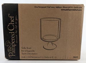 Pampered Chef Glass Trifle Bowl with Stand & Lid - New, Never Used, Discontinued - Picture 1 of 8