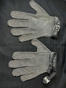 Lot Of 2 Preowned Whiting Davis Safety Mesh Stainless Steel Cutting Glove Left - Picture 1 of 8