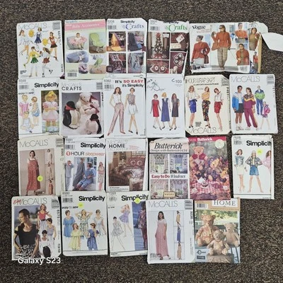 Lot 22 Vtg Sewing Patterns 1990s McCall's simplicity Butterick Bears Kids Womens - Image 1 of 4