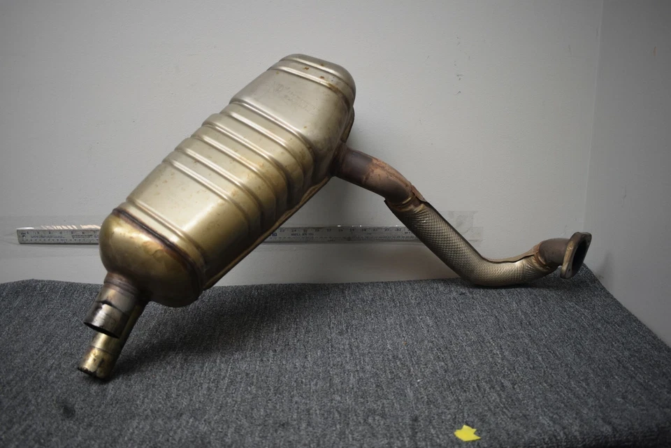 Silenciador de escape trasero Porsche Cayman 2014 ¡OEM de fábrica! Foto 1 de 4