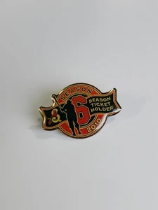 St Louis Cardinals 2010 Season Ticket Holder Badge Pin MLB Baseball - Picture 1 of 4