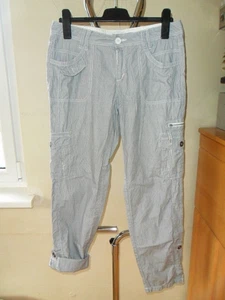 Leichte Hose Gr.40 blau-weiß gestreift zum hochknöpfen u. vielen Taschenvon C&A - Bild 1 von 3