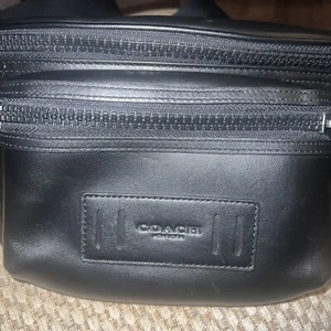 Coach Fanny Pack Black - Picture 1 of 8