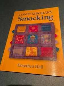 Zeitgenössisches Smocking von Dorothea Hall TON'S MUSTERS - Bild 1 von 1