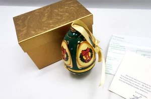 Mr Christmas Valerie Parr Hill grün Porzellan musikalisches Ei Ornament - Bild 1 von 8