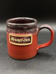 2023 Deneen Pottery 3D Snap-On Tools Tazza da caffè smaltata a goccia ceramica rossa - Foto 1 di 8
