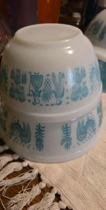 Vintage Set of 2 Pyrex Mixing Bowls Amish Butter Print 402 403 - Picture 1 of 3