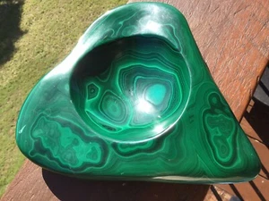 Stunning Polished Malachite Heart Shaped Bowl - Picture 1 of 9