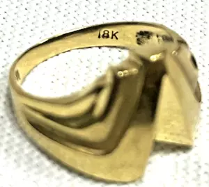 L@@K! VINTAGE Beautiful Solid 18k Yellow Gold V-Shaped Signet Ring Size 7 - Picture 1 of 14