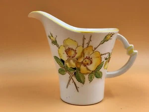 Crema rosa silvestre Royal Albert Crown China forma Art Deco. 9351. 794028. - Imagen 1 de 5