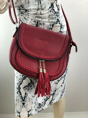 MC Maria C Rot Umhängetasche Crossbody Tasche Flechtapplikation Schultertasche - Bild 1 von 4