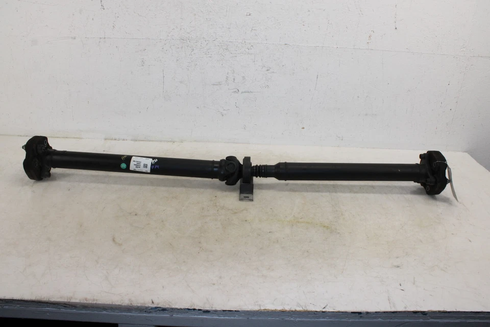 2017-2024 Chevrolet Camaro 6.2l Drive Shaft 22999283 OEM JD29 - Image 1 of 4