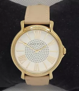 Orologio Donna Anne Klein Trendy Tono Oro Quadrante Borchie Marrone Cinturino in Pelle 01 - Foto 1 di 9