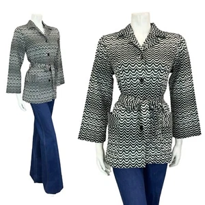 VTG 60S 70S BLACK WHITE GREY GEOMETRIC ZIGZAG TIE WAIST JOHNNY COLLAR SHIRT 12 - Picture 1 of 10