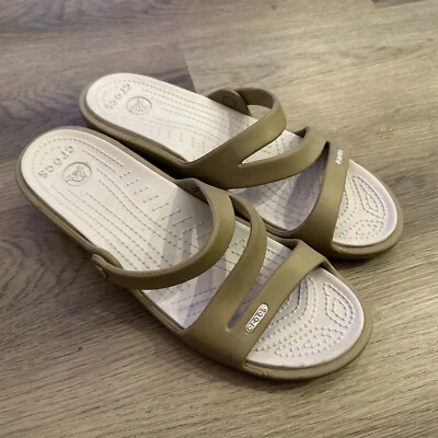 Sandalia de cuña CROCS Patricia para mujer 11 estilo #10386 Foto 1 de 4