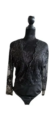 Body de lentejuelas negro, grande Foto 1 de 3