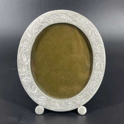 Spoonliques Pewter Metal Ornate Floral Etched Oval Picture Photo Frame 3.5" X 4” - Image 1 of 4