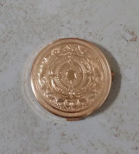 Vintage Ornate Powder Compact Elizabeth Arden Swiss Twist Patented Mechanism - Bild 1 von 8
