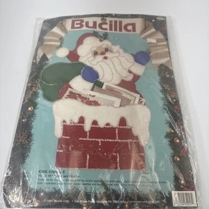 BUCILLA KRIS KRINGLE FELT CARD HOLDER KIT Felt Appliqué 82957 NEW Sealed - Picture 1 of 7