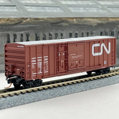 Micro-Trains 26030 Canadian National 50ft Combo Door Boxcar CN 553290 N Scale - Image 1 of 4