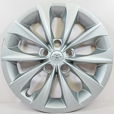 Cubierta de rueda tapacubos de 16" 10 radios para Toyota Camry LE # 61175 2015-2017 4260206070 Foto 1 de 4